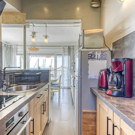 In Mountain Gateway Apartment