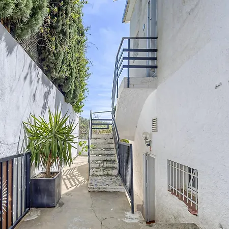 Apartment In Mountain Gateway *