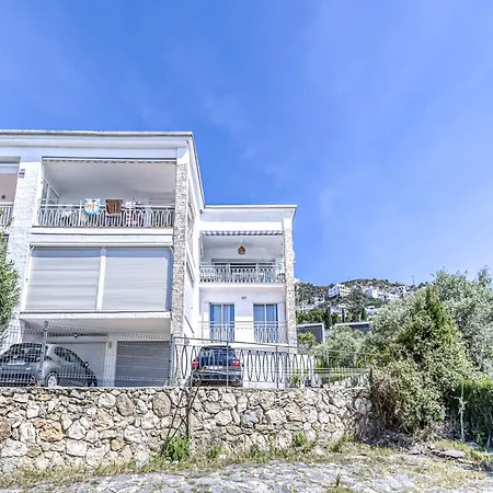 Apartment In Mountain Gateway Roses
