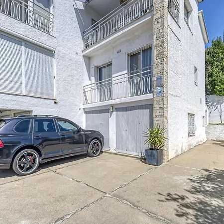 In Mountain Gateway Apartment