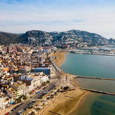 In Near Platja Dels Palangrers * 로지즈