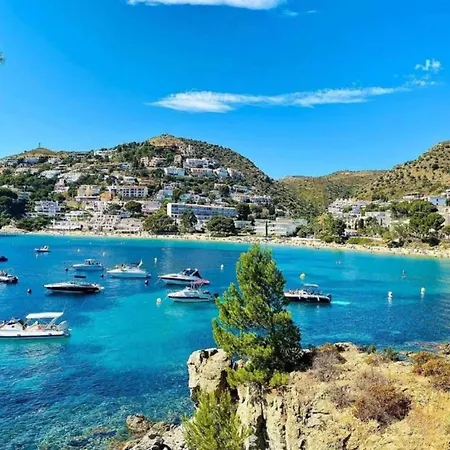 In Near Platja Dels Palangrers * 로지즈