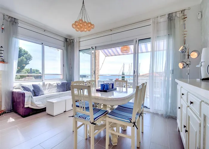 Lägenhet In Near Platja Dels Palangrers *